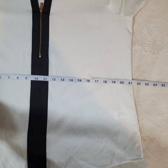 Calvin Klein White Blouse with Center Black Stripe - Size Large - Picture 7 of 8